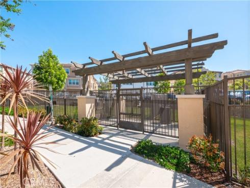 609 Shadowbrook , Lake Forest, CA