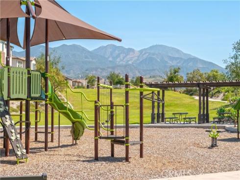 609 Shadowbrook , Lake Forest, CA