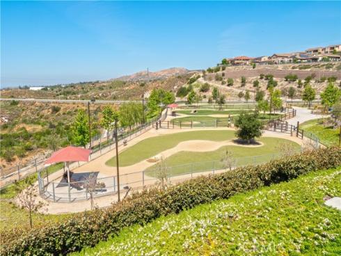 609 Shadowbrook , Lake Forest, CA