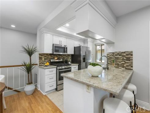 25183 Oak Canyon , Lake Forest, CA