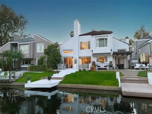 22526 Lake Forest Lane