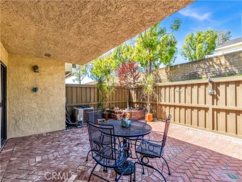 25231  Tanoak  , Lake Forest, CA