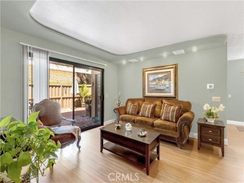 25231  Tanoak  , Lake Forest, CA