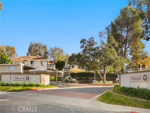 25701 View Pointe 8C , Lake Forest, CA