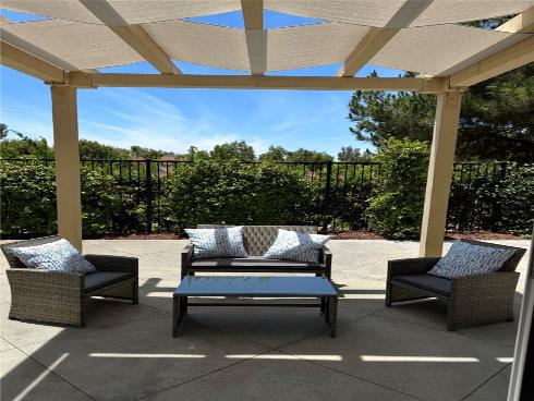 11 Silver Spruce Court, Lake Forest, CA