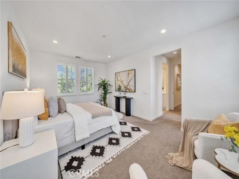 182 Finch , Lake Forest, CA