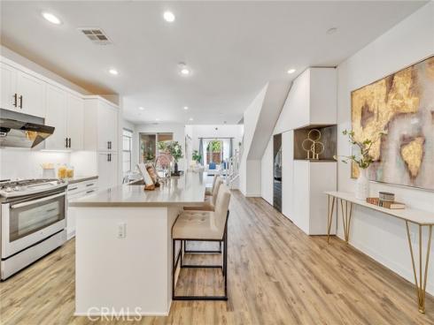 182 Finch , Lake Forest, CA