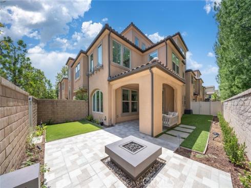 182 Finch , Lake Forest, CA