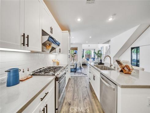 182 Finch , Lake Forest, CA