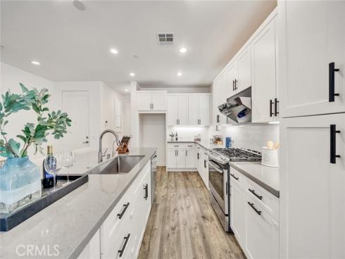 182 Finch , Lake Forest, CA