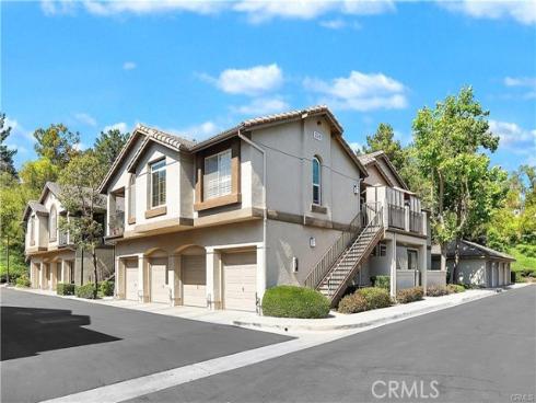27 Chaumont Circle