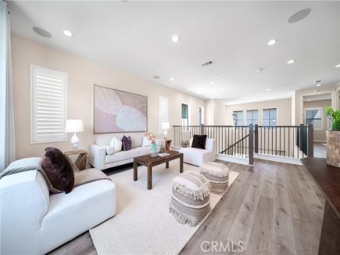 130  Holliston  , Lake Forest, CA