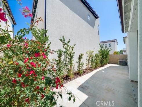 130  Holliston  , Lake Forest, CA