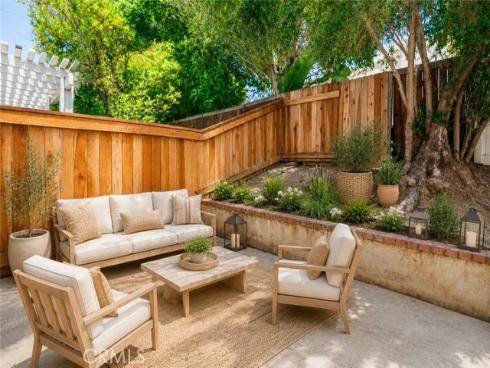 23456 White Dove Dr , Lake Forest, CA