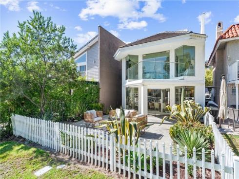21886 Winnebago , Lake Forest, CA