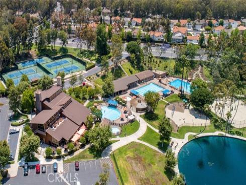 24952  Singingwoods  , Lake Forest, CA