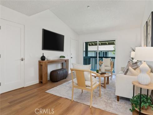 23280  Orange  6 , Lake Forest, CA