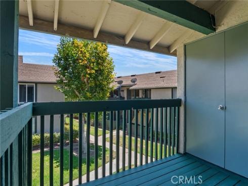 23280  Orange  6 , Lake Forest, CA