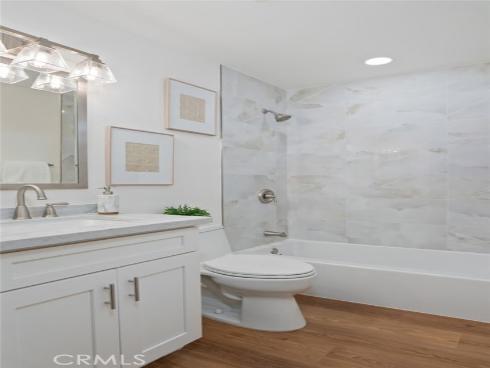 23280  Orange  6 , Lake Forest, CA