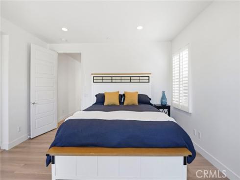 10 Willow , Lake Forest, CA
