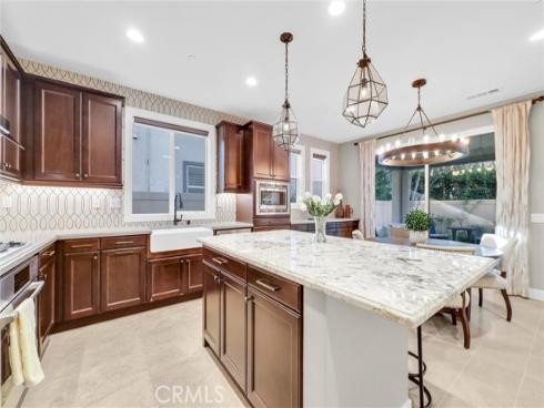 1164 Portola Oaks Dr , Lake Forest, CA