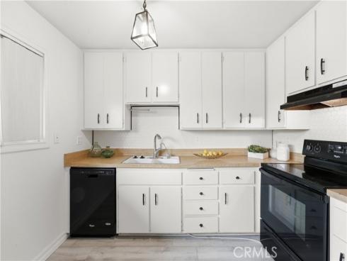 23292 Orange 6 Avenue, Lake Forest, CA