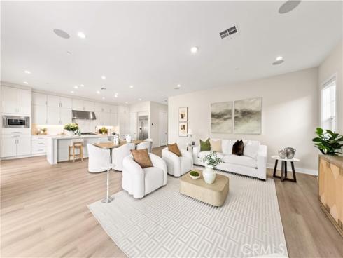 100 Walworth , Lake Forest, CA