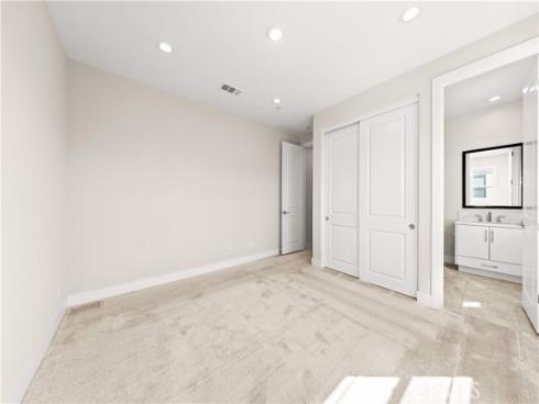 100 Walworth , Lake Forest, CA