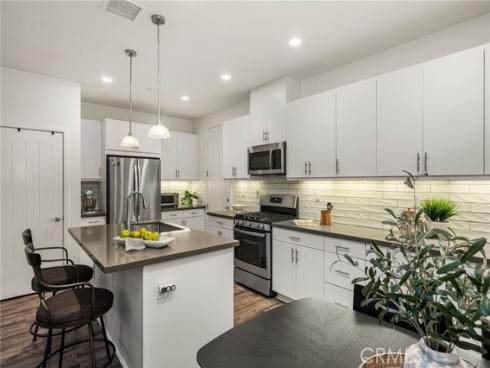 32 Savannah , Lake Forest, CA