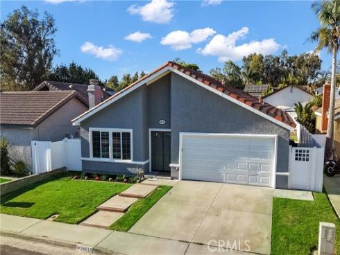 26515  Kari Brook  , Lake Forest, CA