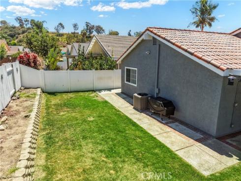 26515  Kari Brook  , Lake Forest, CA