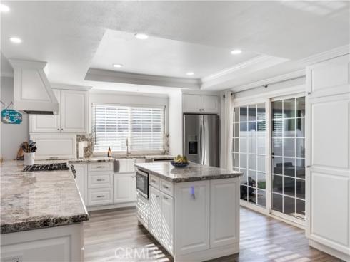 26515  Kari Brook  , Lake Forest, CA