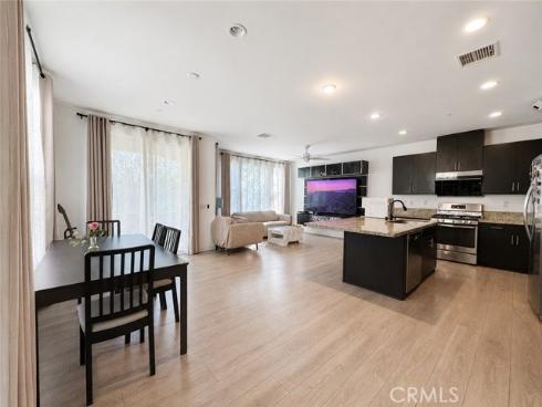 46 Finch , Lake Forest, CA