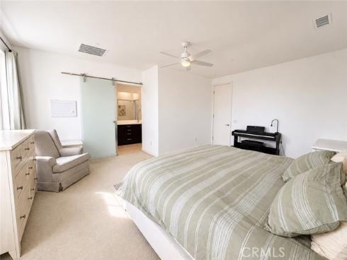 46 Finch , Lake Forest, CA