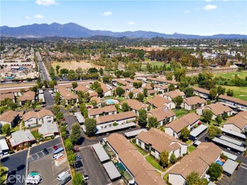 23282 Orange 6 Avenue, Lake Forest, CA