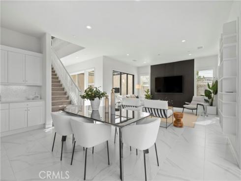 37 Caspian , Lake Forest, CA