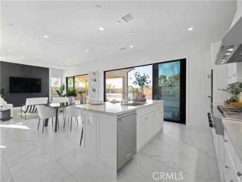 37 Caspian , Lake Forest, CA