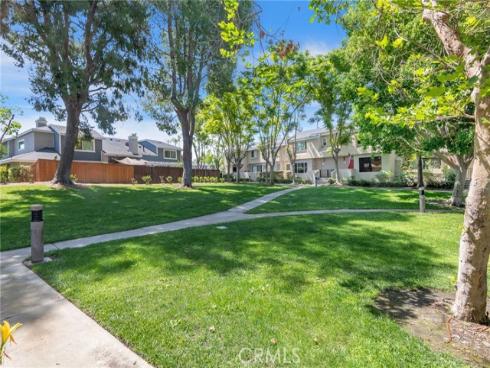 26347 Spring Creek Circle , Lake Forest, CA