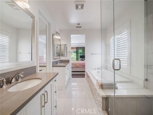 20 Forster , Lake Forest, CA