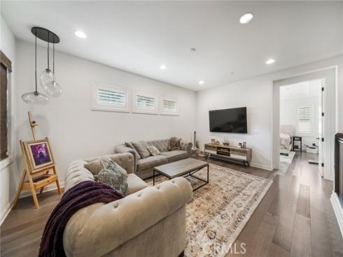 20 Forster , Lake Forest, CA