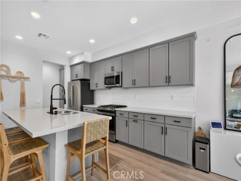 604  White Oaks  , Lake Forest, CA