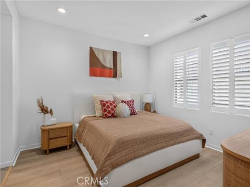 604  White Oaks  , Lake Forest, CA