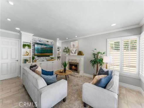 25805  Chapel Hill  , Lake Forest, CA