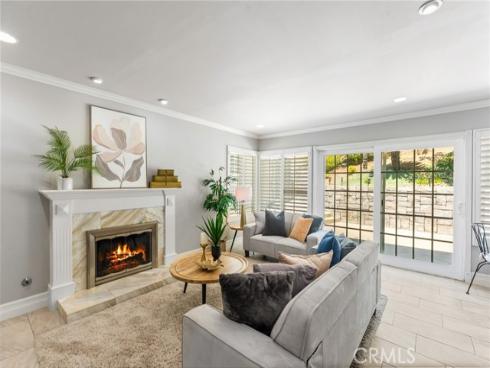 25805  Chapel Hill  , Lake Forest, CA