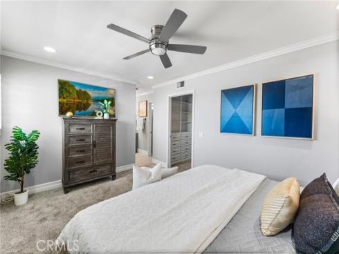 25805  Chapel Hill  , Lake Forest, CA