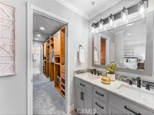 25805  Chapel Hill  , Lake Forest, CA