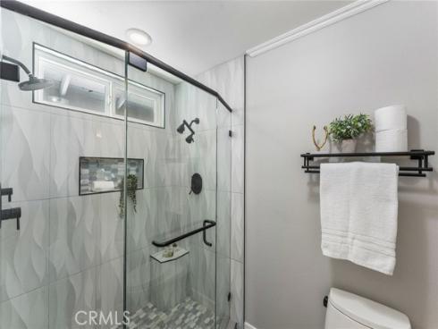25805  Chapel Hill  , Lake Forest, CA