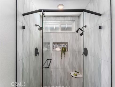 25805  Chapel Hill  , Lake Forest, CA