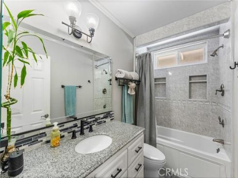 25805  Chapel Hill  , Lake Forest, CA