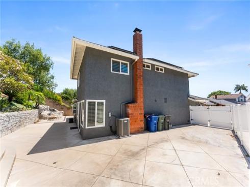 25805  Chapel Hill  , Lake Forest, CA